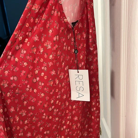 NEW NEVER WORN RESA Madison Maxi Dress in Raspberry Red Pink Satin Midi XS - Picture 6 of 6